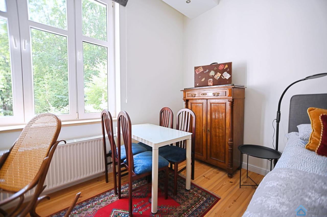 Beige And Red 3City Studio In Sopot With Outdoor Parking By Noclegi Renters Kültér fotó