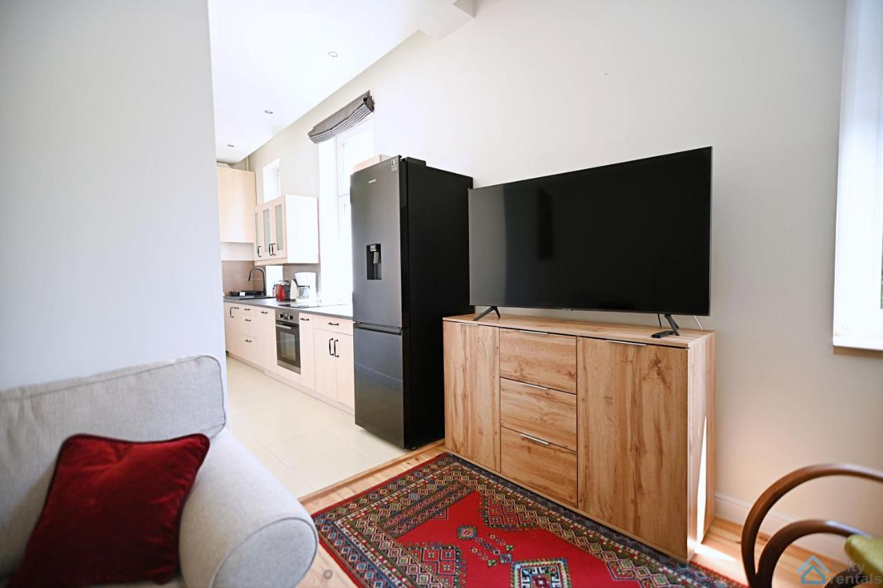 Beige And Red 3City Studio In Sopot With Outdoor Parking By Noclegi Renters Kültér fotó